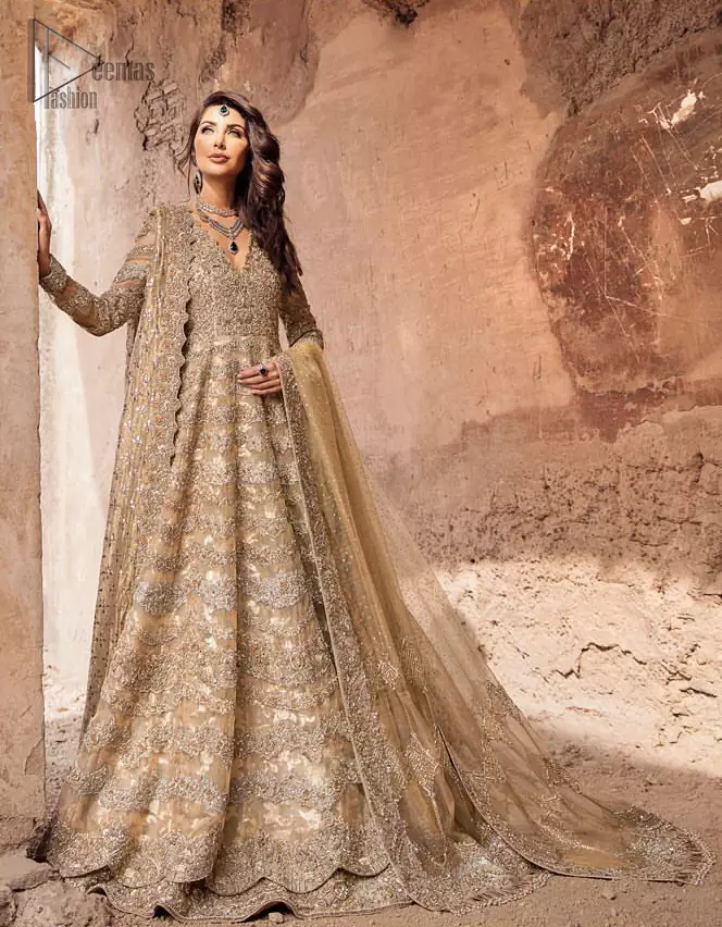 Gold silk 2025 wedding dress