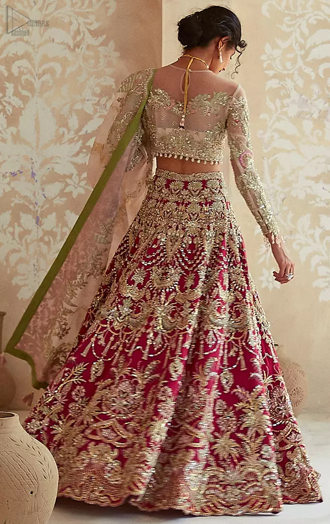 Back of Dress – Paired it up with off white self-fabric dupatta having a four-sided embroidered border.
