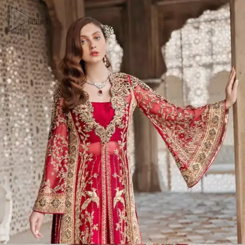 Beautifully elegant with a modern twist. This dress is crafted from delicate floral lace and features a scalloped plunge neckline.