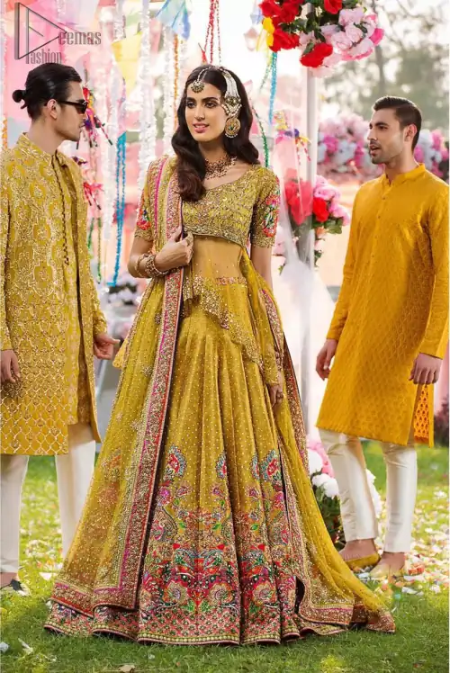 The perfect choice for Mahendi. Delicately crafted and personifying chic elegance with an element of grandiose. The shirt is emphasized