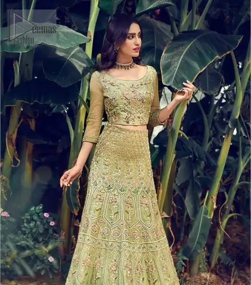 Nothing speaks of femininity and class louder than this mehndi outfits for bridesmaids. Steal the moment with this outfit with