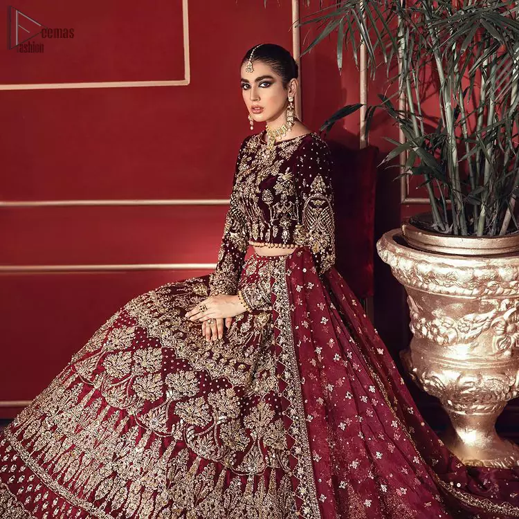 50 Latest Lehenga Blouse Designs to Try in (2022) - Tips and Beauty |  Indian gowns dresses, Latest lehenga blouse designs, Lehenga blouse designs