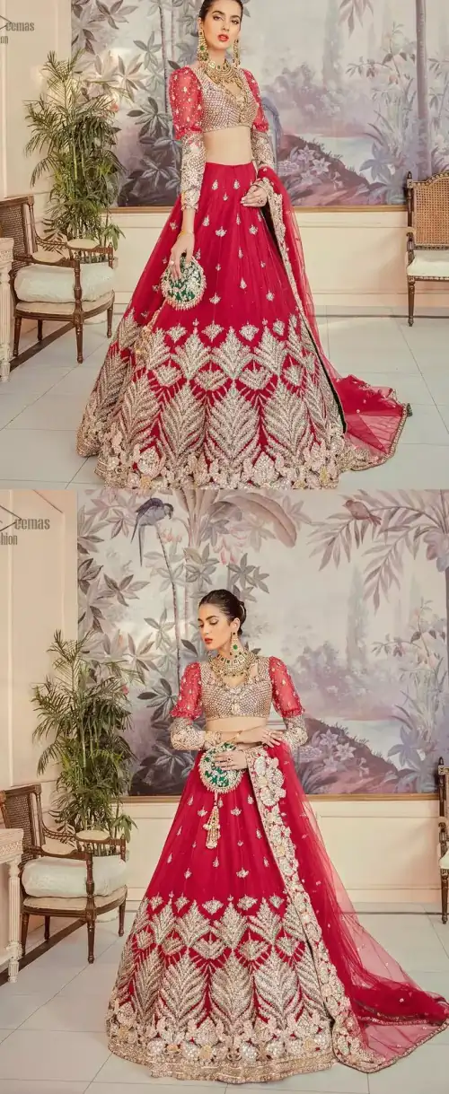 The red Lehenga Blouse comes with full sleeves and is made with the purest organza, while a sweetheart neckline follows