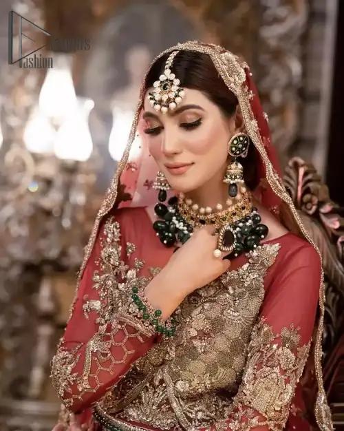 Take your style up a few notches with this bold yet elegant piece on your Big day. This red full