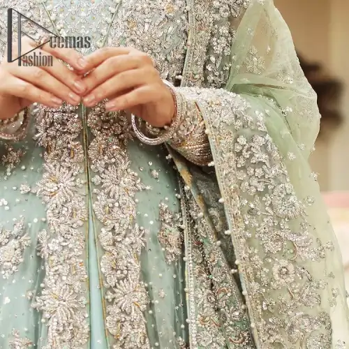 Stressed about your outfit on Walima? Deemas Fashion will save your day. Make your moments more memorable with our ice