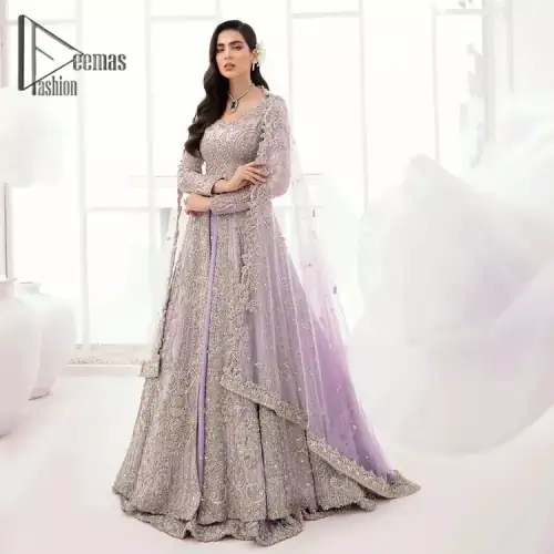 Creating the energy of modish is never been easy for a bride. So, Deemas Fashion presents the lilac front open