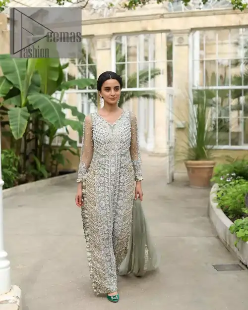 The subtle but powerful action.DeemasFashion presents pastel green outfits just to grant you modern, light and easy-breezy vibes at any