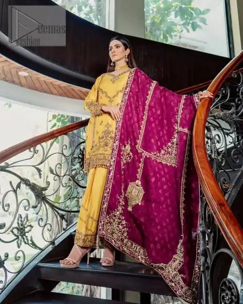 Yellow has the ability to take all the attention. Deemasfashion presents a yellow and pink outfit for your Mehandi. Starting