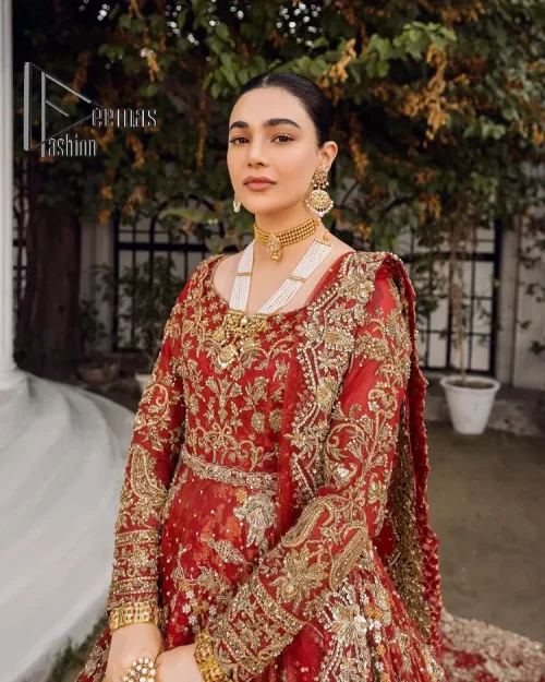 Feels just redish on your Big day to make your day lovely and romantic. DeemasFashion presents this Pakistani reception wear
