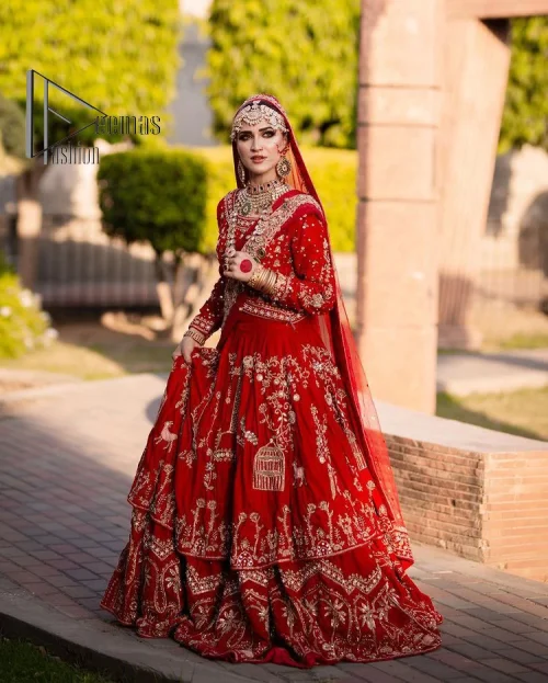 Take off that shyness and wear some deep red reception dress. DeemasFashion presents a very unique reception dress in deep