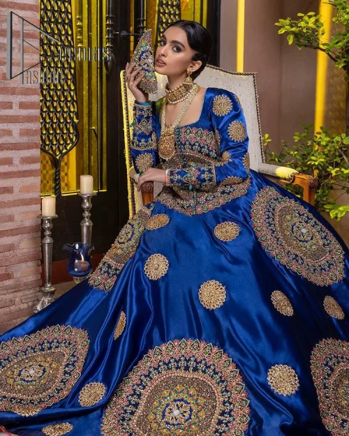 Embodying grace with iridescent glamour. This royal blue party outfit from DeemasFashion will turn heads. It is appealing with multiple