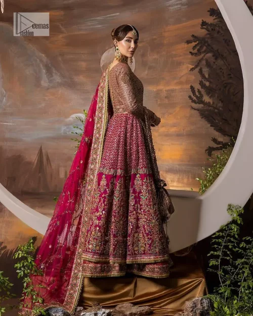 Experience the true essence of reception wear in alluring attires from DeemasFashion. The host pink pishwas is decorated with multiple