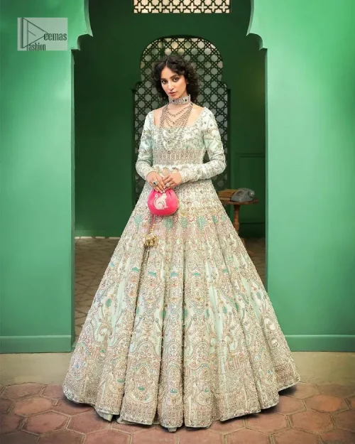 Brighten up your big day with this beautiful ensemble - Perfectly suited to the trend! DeemasFashion presents this nikah wear