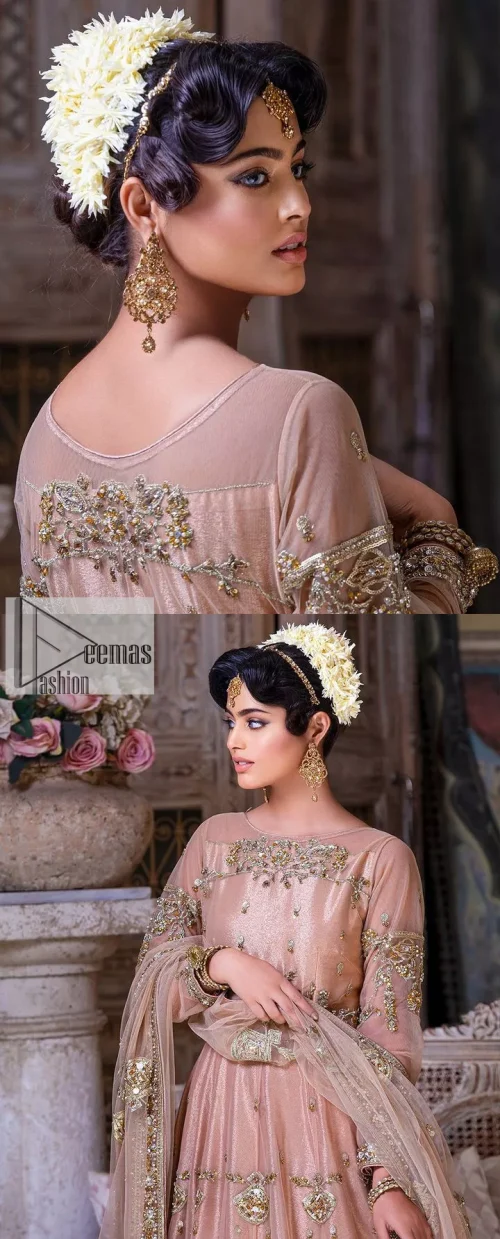 Wrap yourself in stunning style on your Big day. This tea-pink maxi dupatta is a stunning attire to wear at