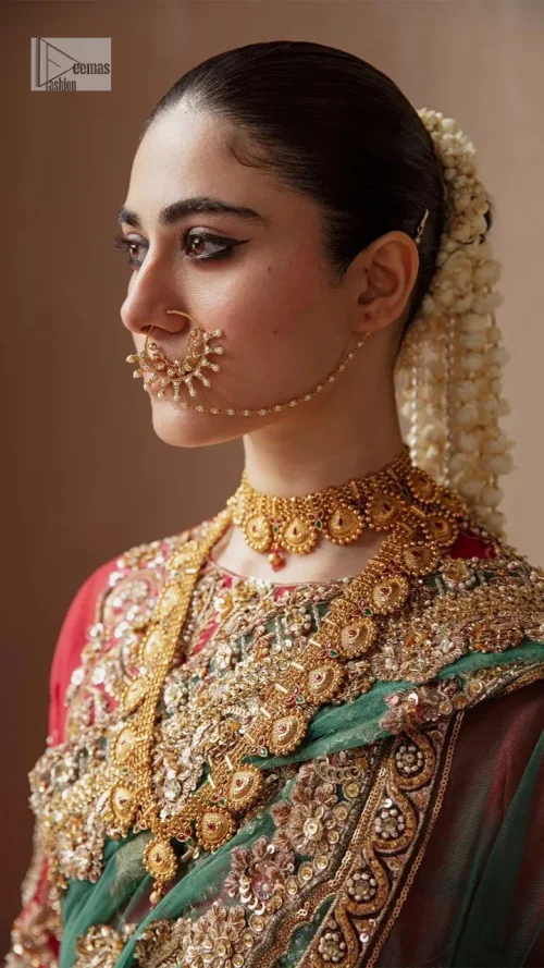 Colours, like features, follow the changes in the event. A magical ethereal multiple-colour maxi is delicately embellished with a shimmering