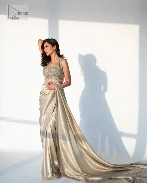 It's an aesthetic kinda mood. A silver blouse hand embellished with dabka, naqshi, cut dana, Resham, tilla, kora, sequin and