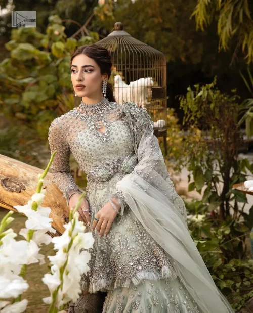 Make a lasting impression with this opulent attire, we completed this look with a dupatta with sequins sprayed all over,