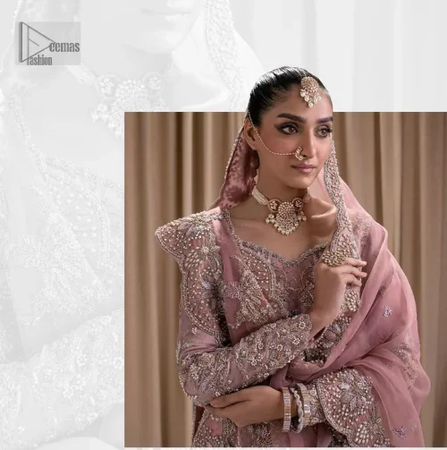 Stand out and stay pink with this nikah wear! The delightful article in pink colour is a traditional masterpiece that