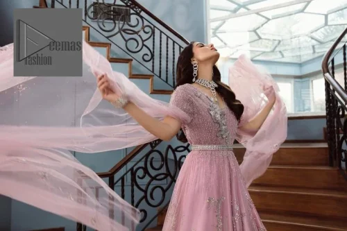 DeemasFashion presents this wedding outfit which is an embellished masterpiece that wins everyone’s hearts at the very first glance with