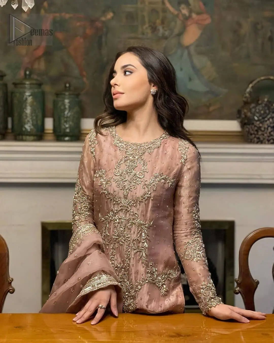 Crafted from the finest fabrics, it is organized with border embellished sharara that gives you grace as you exchange your vows. The classic dupatta in the same color symbolizes the essence of the Nikah